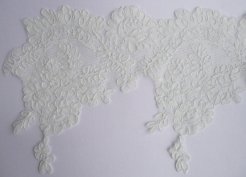 Italian Corded Lace White - Click Image to Close